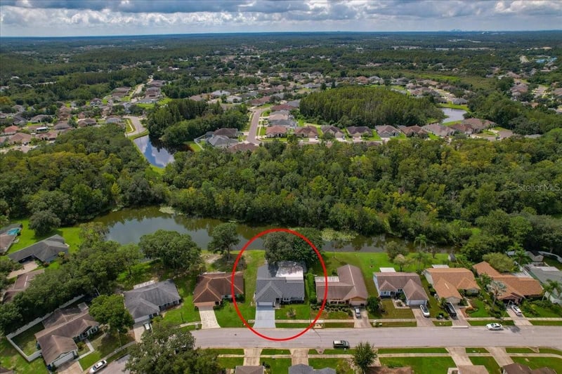 28710 Twinbrook Ln, Wesley Chapel, FL 33543