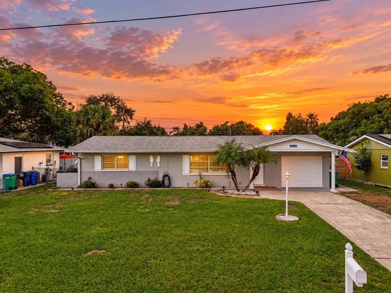 11365 81st Ave, Seminole, FL 33772