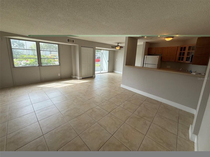 3315 58th Ave S #114, St Petersburg, FL 33712