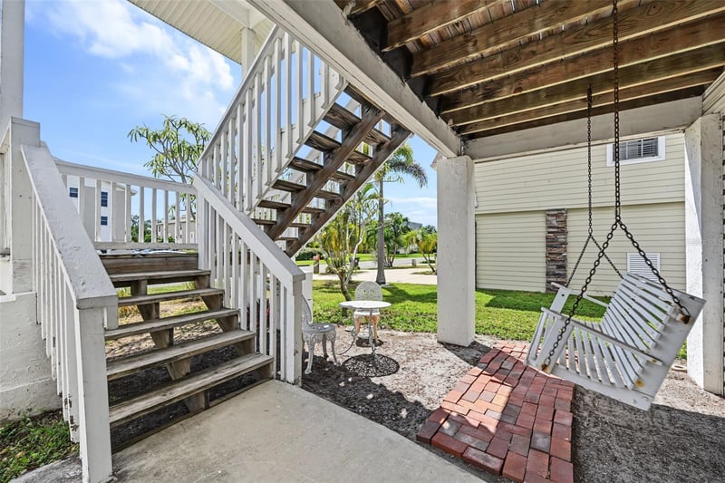 230 125th Ave, Treasure Island, FL 33706