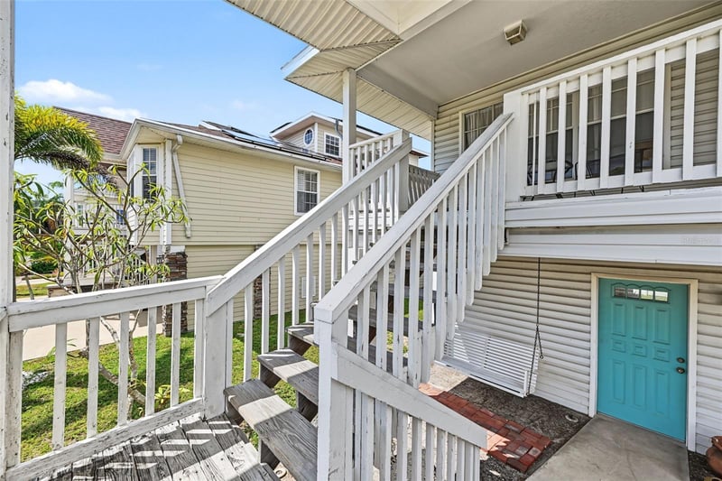 230 125th Ave, Treasure Island, FL 33706