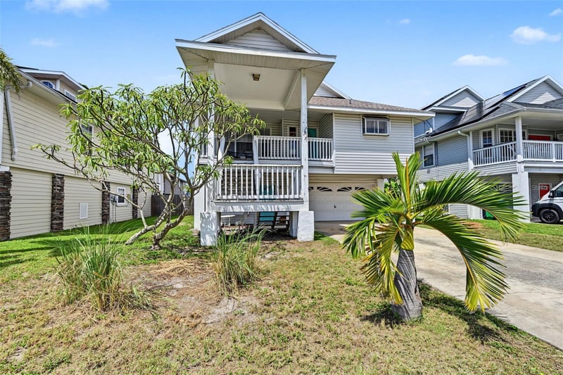 230 125th Ave, Treasure Island, FL 33706