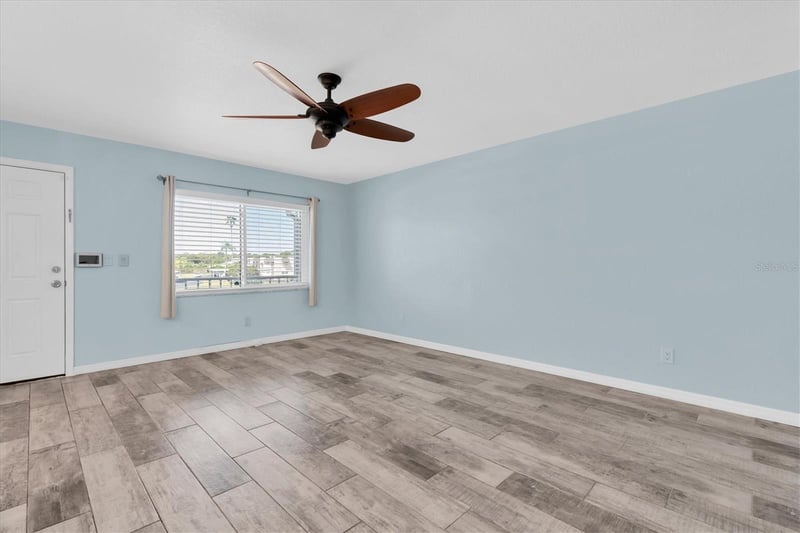 8039 Garden Dr #209, Seminole, FL 33772