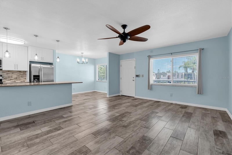 8039 Garden Dr #209, Seminole, FL 33772