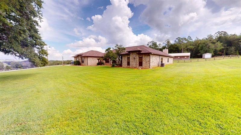 17210 Parrish Grove Rd, Dade City, FL 33523
