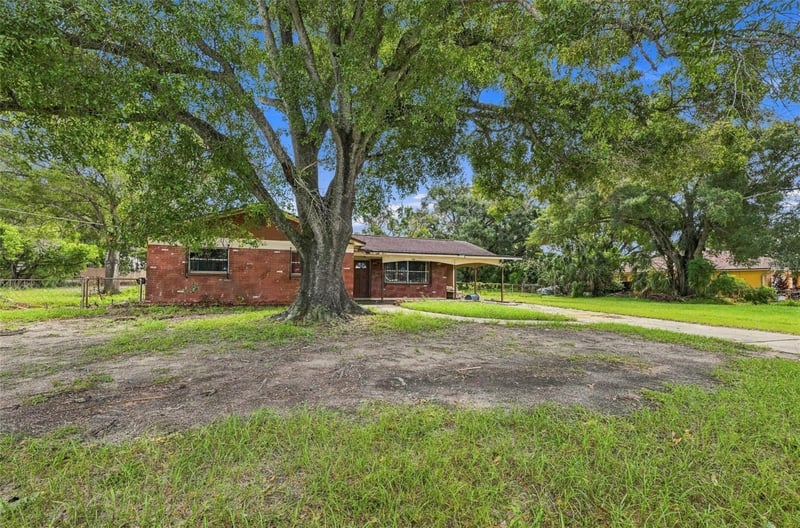 2709 N Lincoln Ave, Tampa, FL 33607
