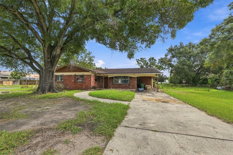 2709 N Lincoln Ave, Tampa, FL 33607