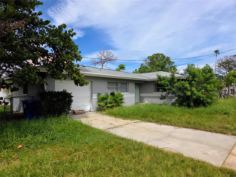 1595 Arizona Ave NE, St Petersburg, FL 33703