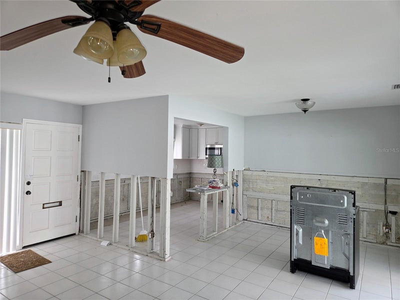 1595 Arizona Ave NE, St Petersburg, FL 33703