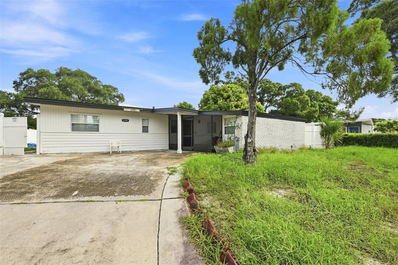 1151 55th Ave S, St Petersburg, FL 33705