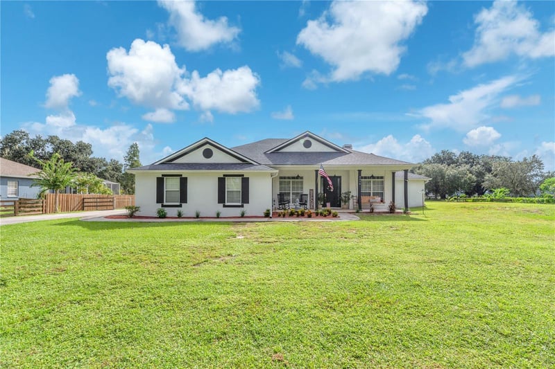 4516 Hawkins Rd, Plant City, FL 33567
