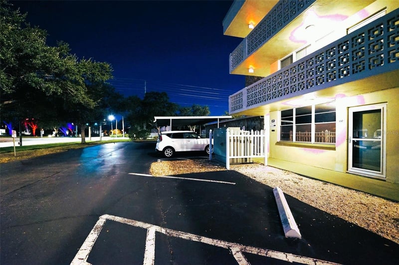 4705 1st St NE #132, St Petersburg, FL 33703