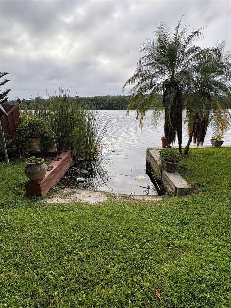4223 E Riverhills Dr, Tampa, FL 33617