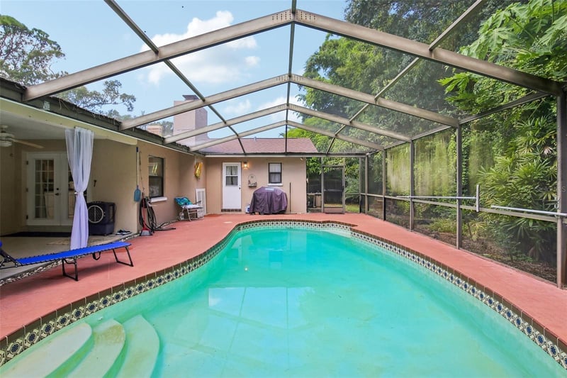 14367 87th Ave, Seminole, FL 33776