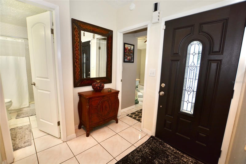 1762 Castle Rock Rd, Tampa, FL 33612
