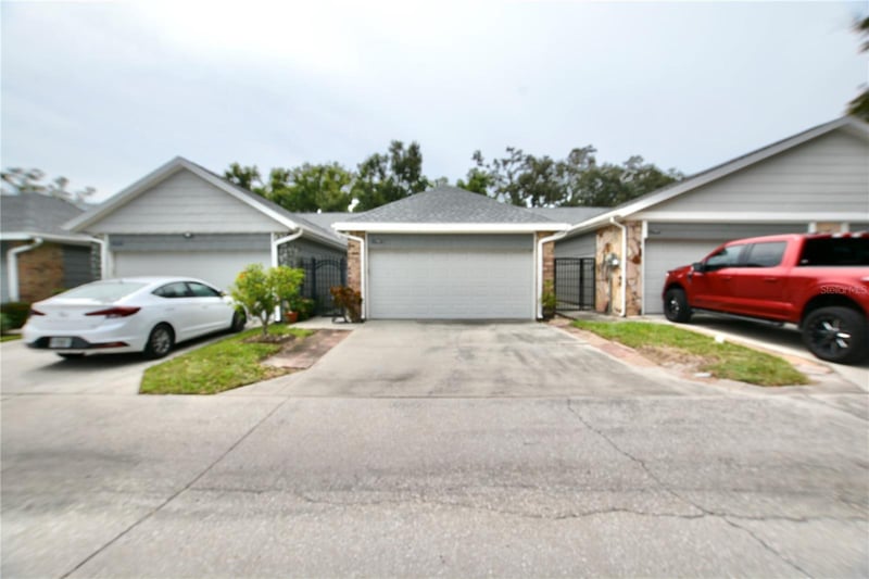 1762 Castle Rock Rd, Tampa, FL 33612
