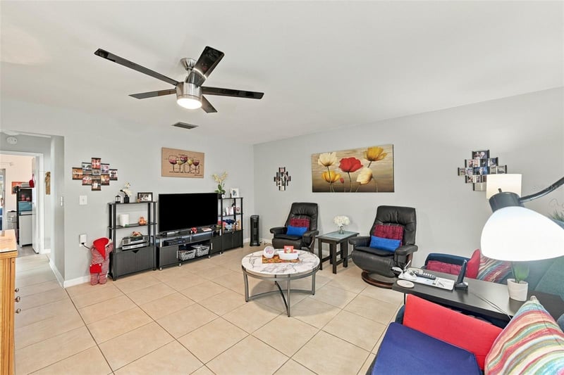 302 Canton Ct #56, Sun City Center, FL 33573