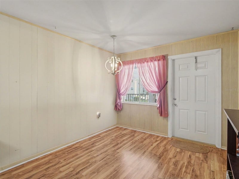 5855 Palm Ln #B21, Bradenton, FL 34207