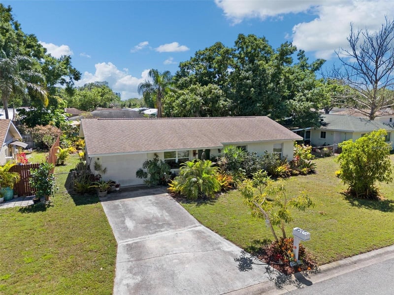 6508 3rd Ave NE, Bradenton, FL 34208
