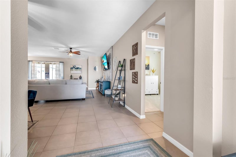 13225 Waterleaf Garden Cir, Riverview, FL 33579