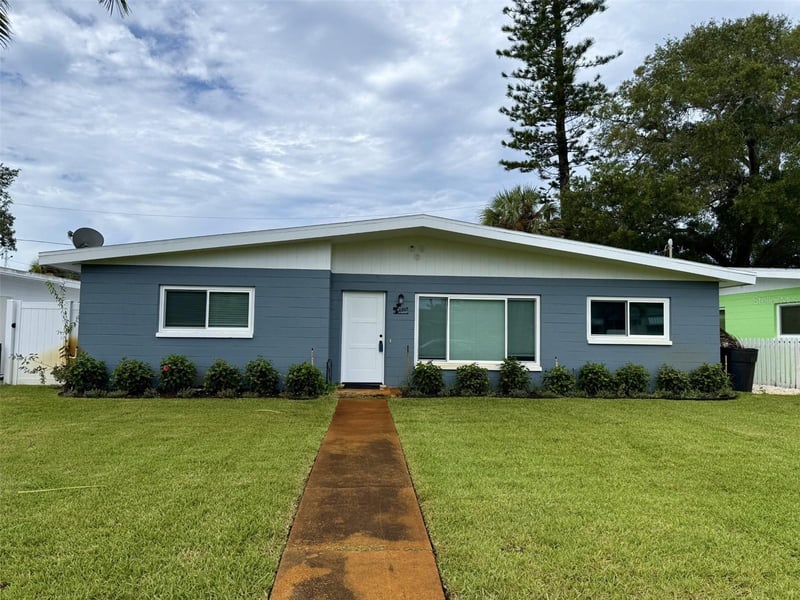 2805 46th St S, Gulfport, FL 33711