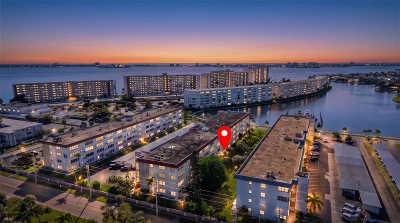 3114 59th St S #208, Gulfport, FL 33707