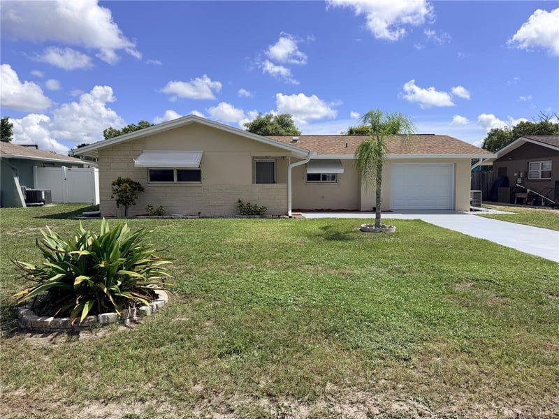 10118 Holly Dr, Port Richey, FL 34668