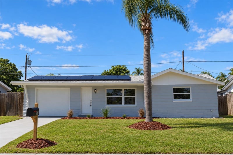 3521 Kimberly Oaks Dr, Holiday, FL 34691