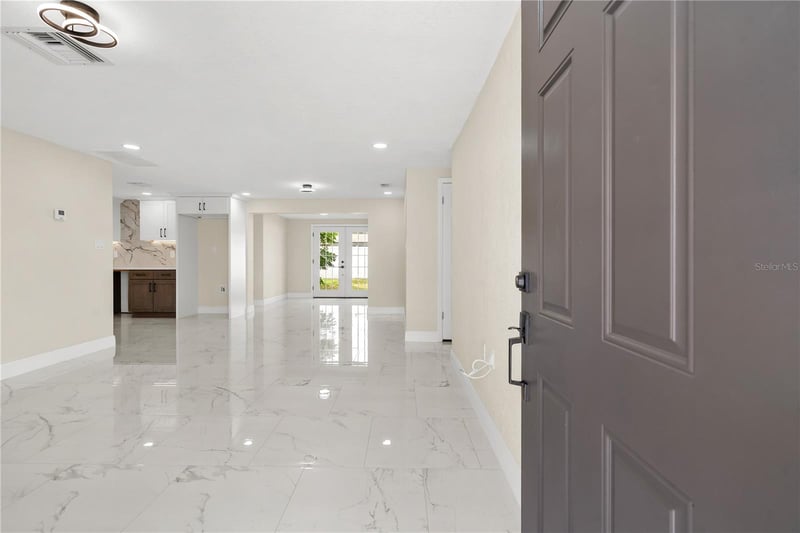 3041 Holiday Lake Dr, Holiday, FL 34691