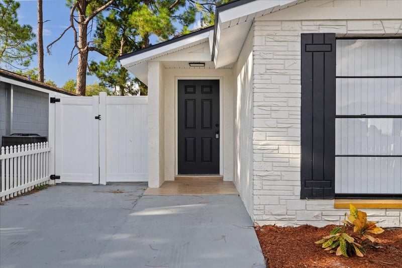9111 Suffield Ct, Tampa, FL 33615