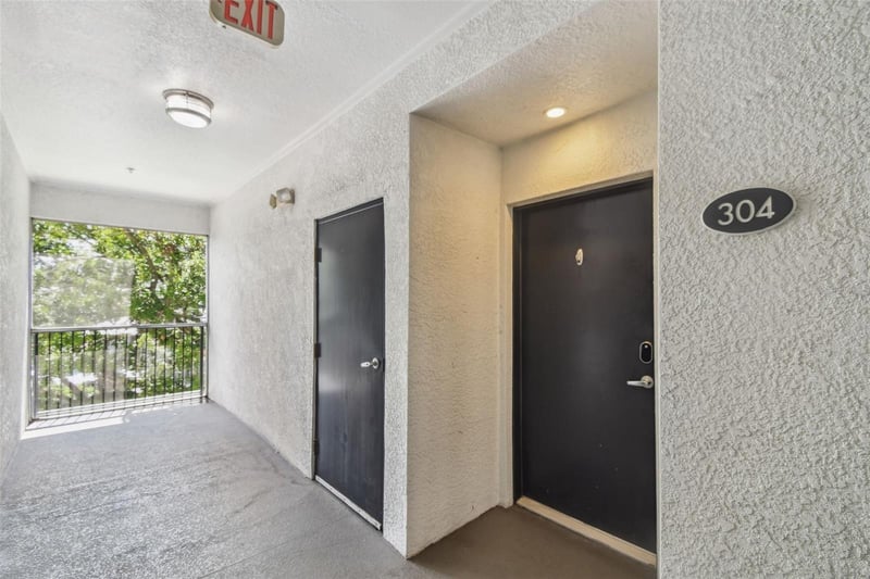 435 S Oregon Ave #304, Tampa, FL 33606