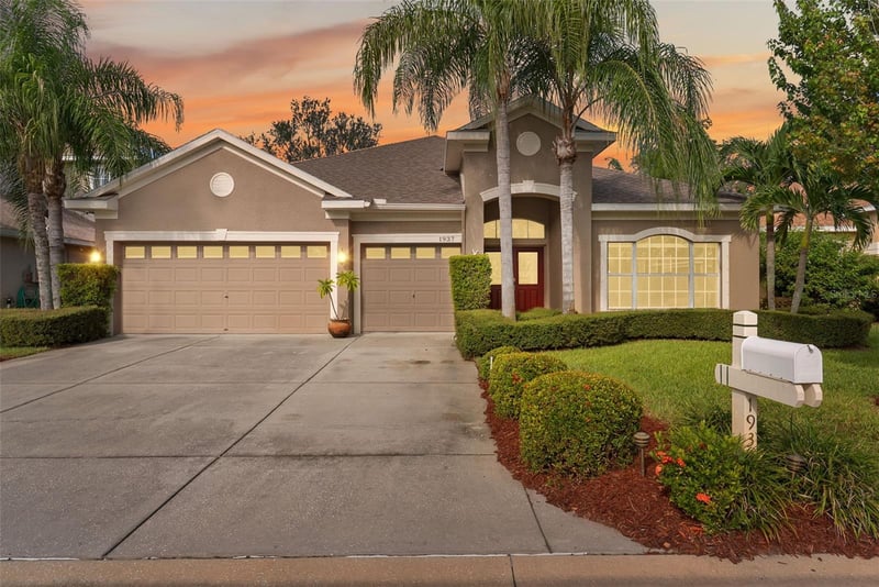 1937 Blue River Rd, Holiday, FL 34691