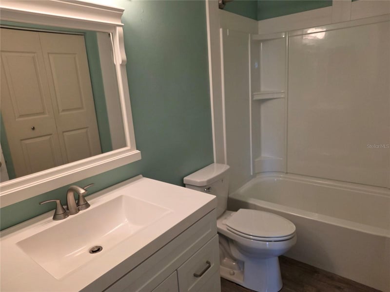 2400 Feather Sound Dr #226, Clearwater, FL 33762