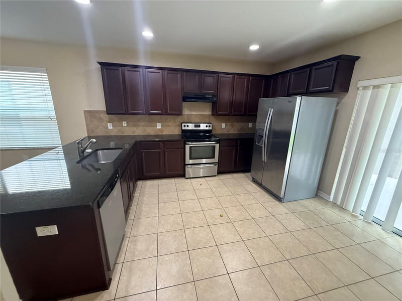 12669 Belcroft Dr, Riverview, FL 33579