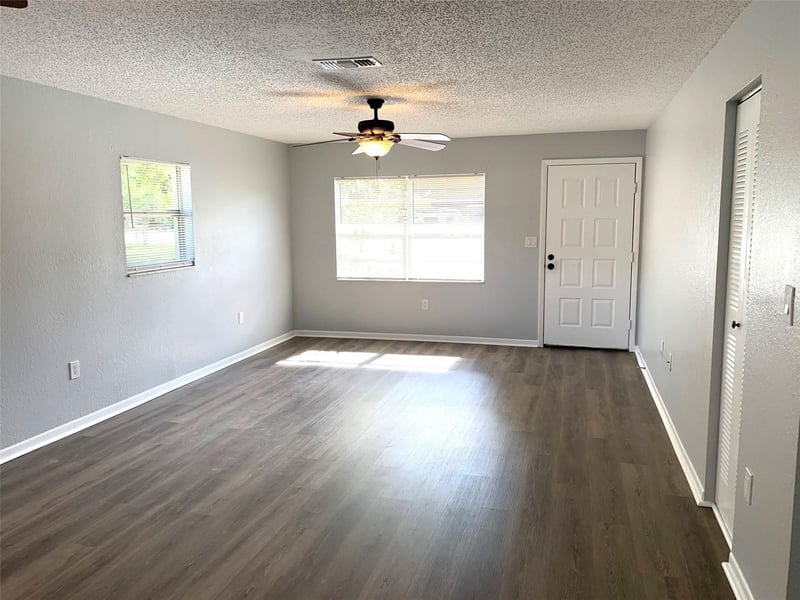 5647 59th Way N, St Petersburg, FL 33709