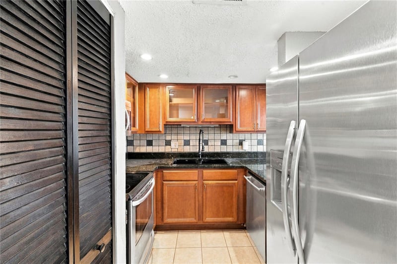 738 Haven Pl, Tarpon Springs, FL 34689