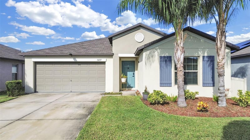 5037 White Chicory Dr, Apollo Beach, FL 33572