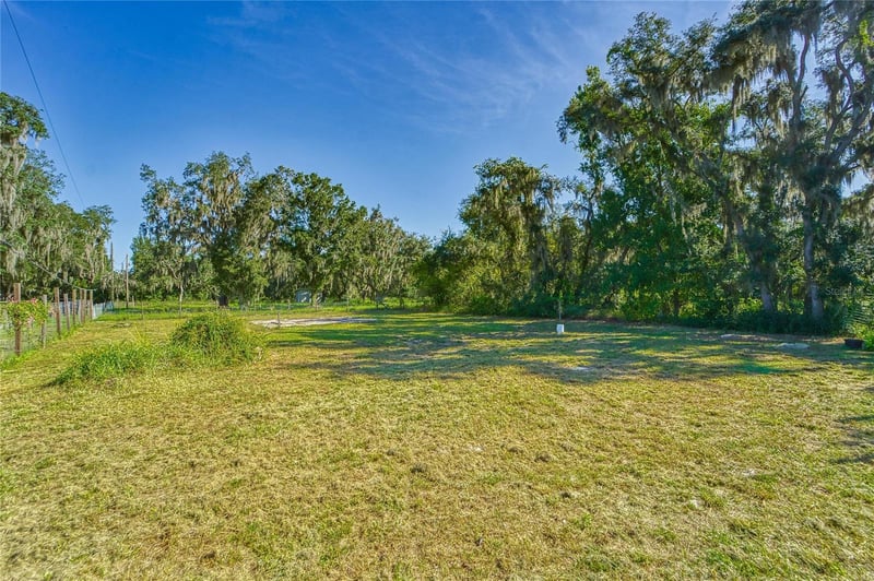 3533 Jordan Rd, Dover, FL 33527