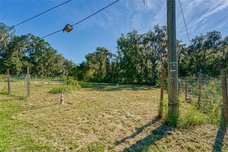 3533 Jordan Rd, Dover, FL 33527