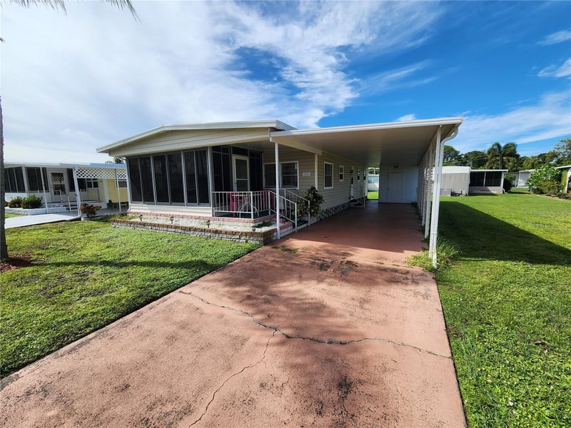 5408 Chateau Ln, Bradenton, FL 34207
