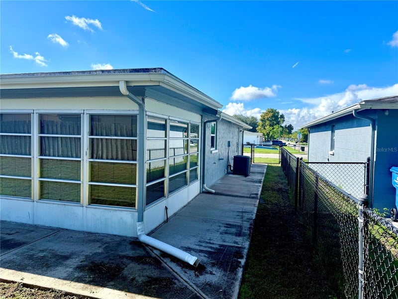 7625 Embassy Blvd, Port Richey, FL 34668