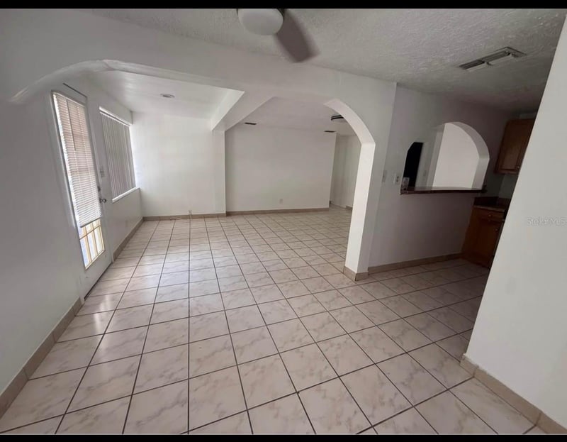 7210 N Hubert Ave, Tampa, FL 33614
