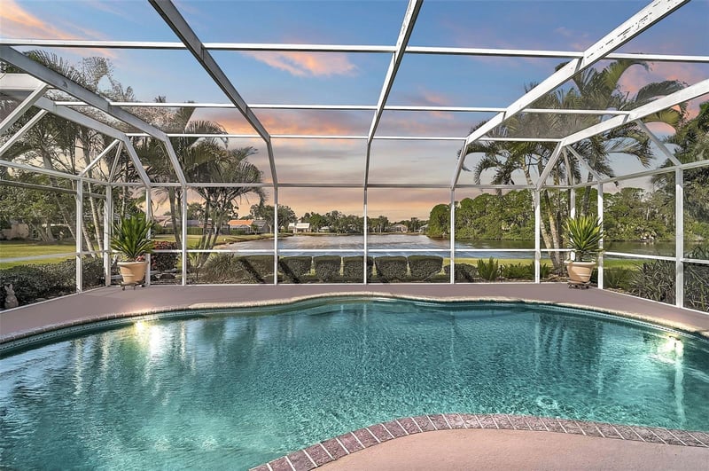 7570 Links Ct, Sarasota, FL 34243
