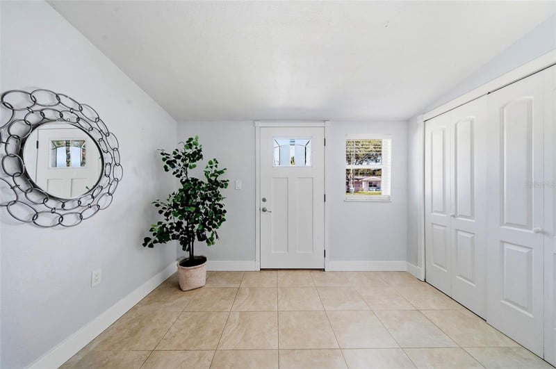 532 43rd Ave NE, St Petersburg, FL 33703