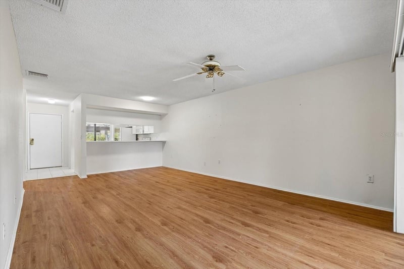 821 3rd Ave SW #15/7, Largo, FL 33770