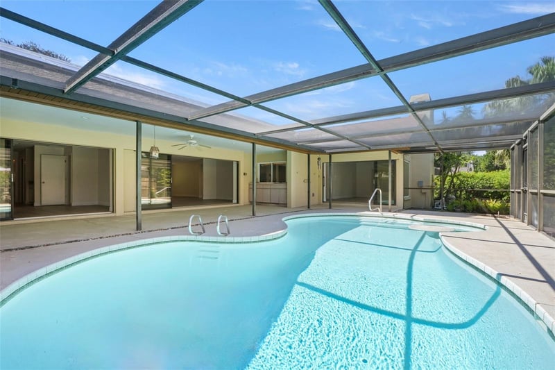 2893 Rollingwood Ct, Clearwater, FL 33761