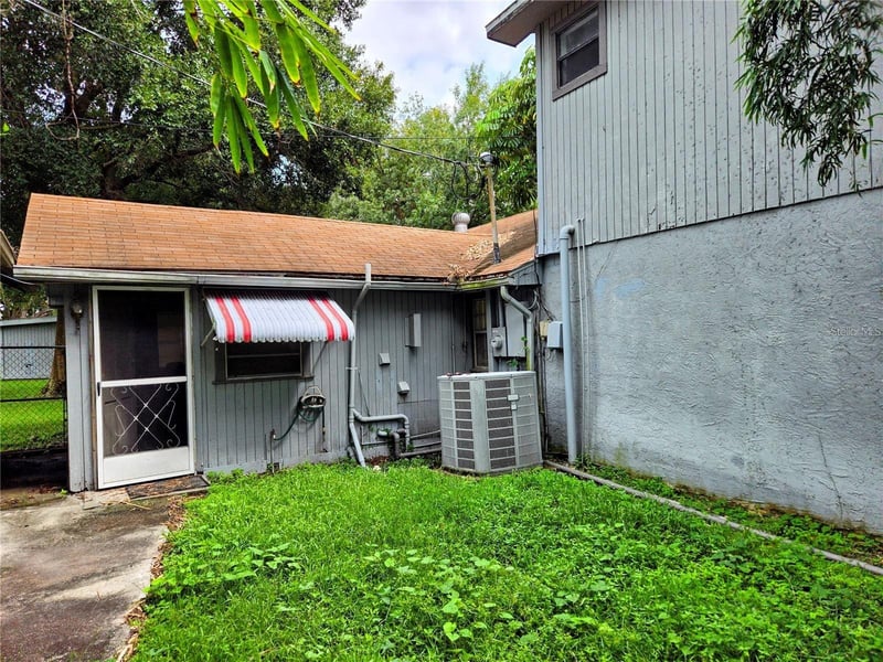 8815 S Hickory Ln, Riverview, FL 33578