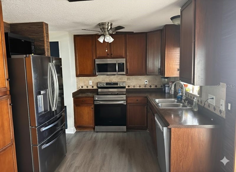 2310 25th Ave W, Bradenton, FL 34205