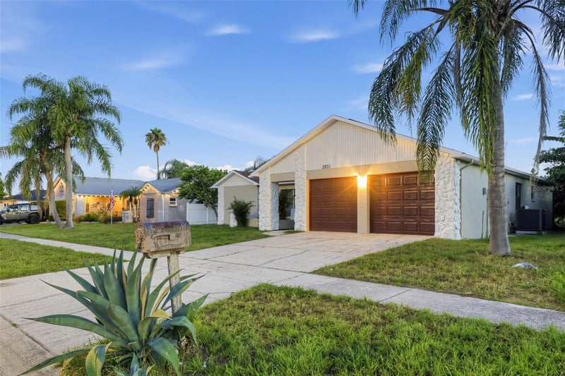 2831 Blossom LAKE, Holiday, FL 34691
