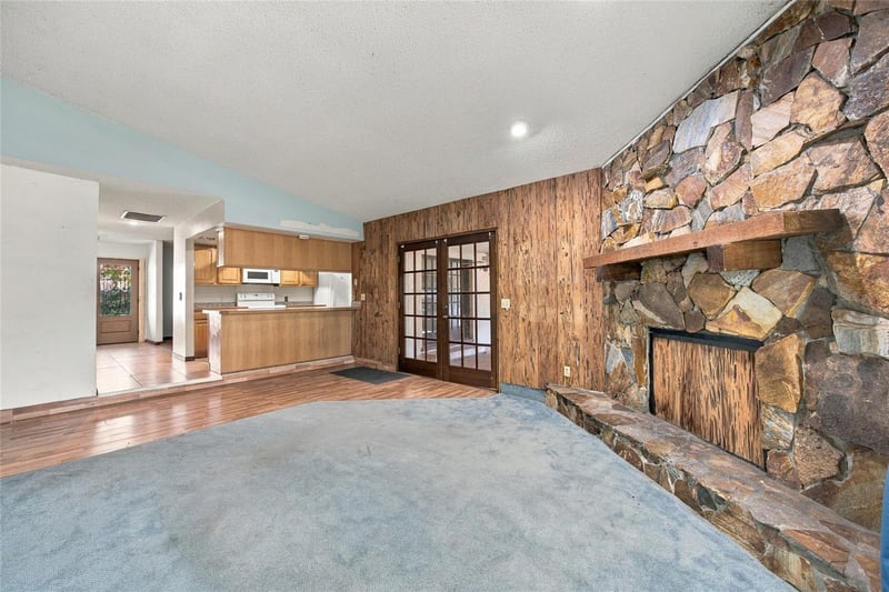 18810 Geraci Rd, Lutz, FL 33548